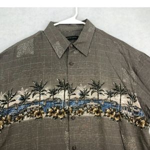 Pierre Cardin men's XL Hawaiian Button Front short sleeve shirt 100% rayon